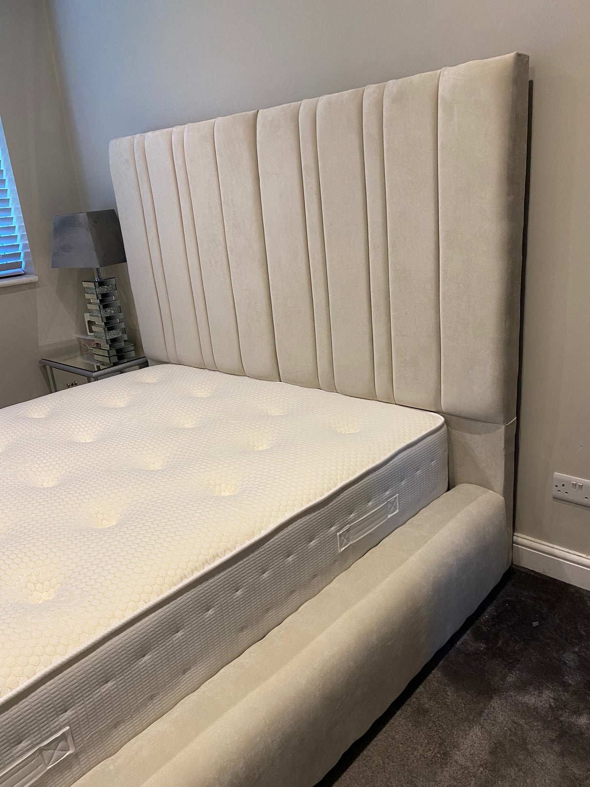 Sensatori Deluxe Bed