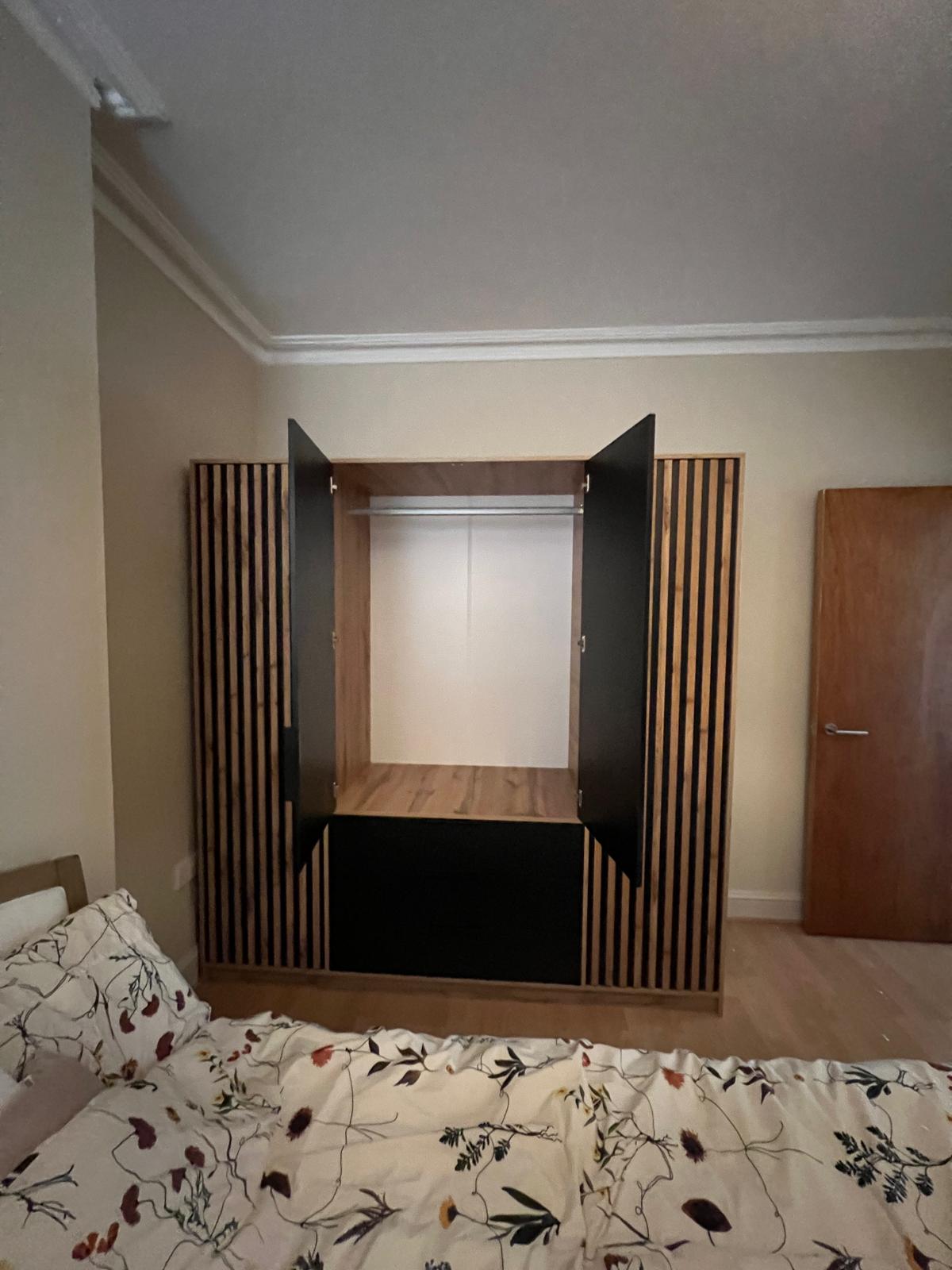 196cm San Francisco Wardrobe (Available in black/oak wotan or white/oak wotan)