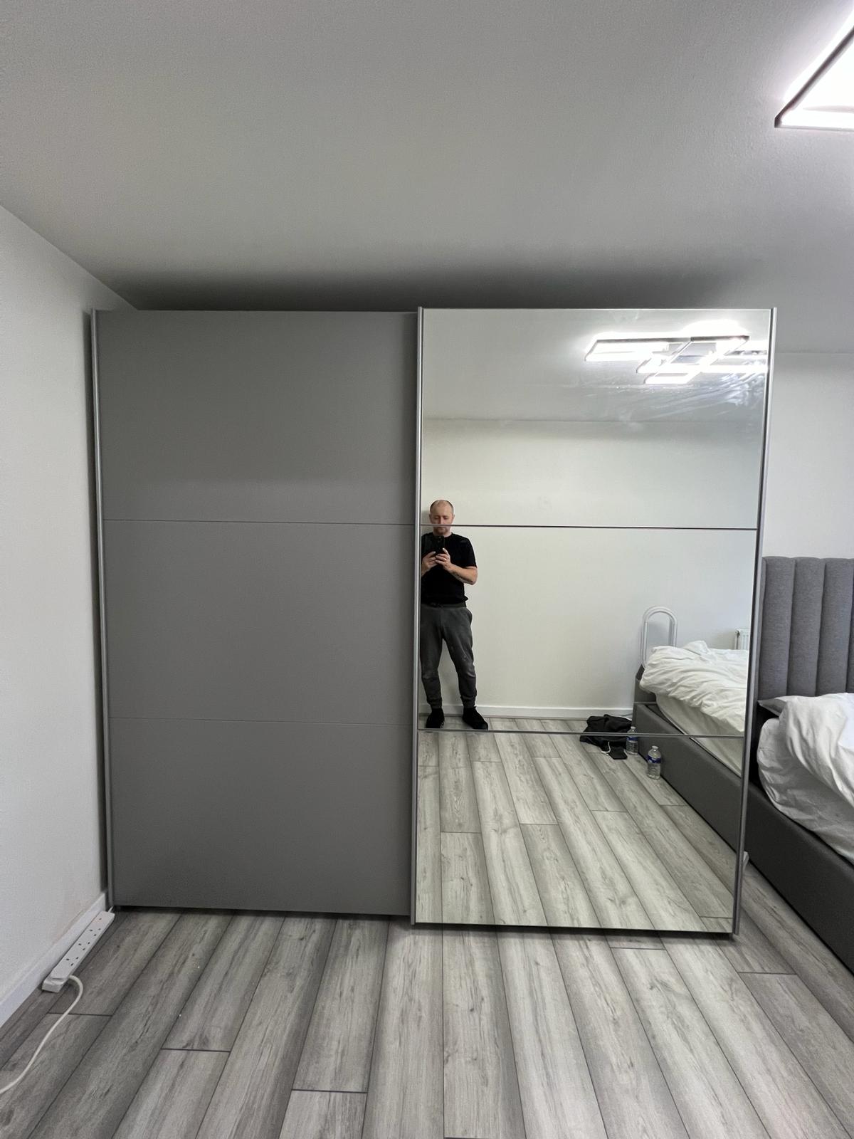225cm California Sliding Door Wardrobe (available in white, grey or oak)