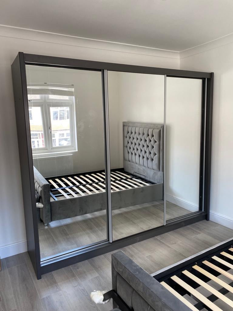 250cm Manhattan Sliding Door Wardrobe (Available in White, Grey or Black)