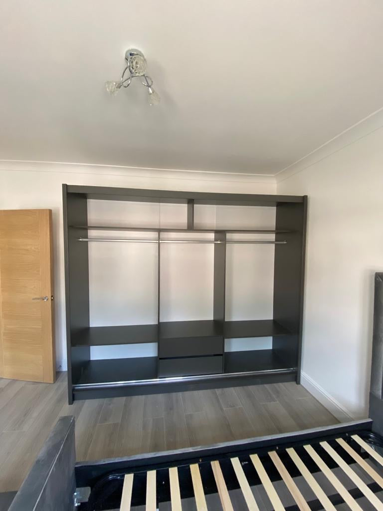 250cm Manhattan Sliding Door Wardrobe (Available in White, Grey or Black)