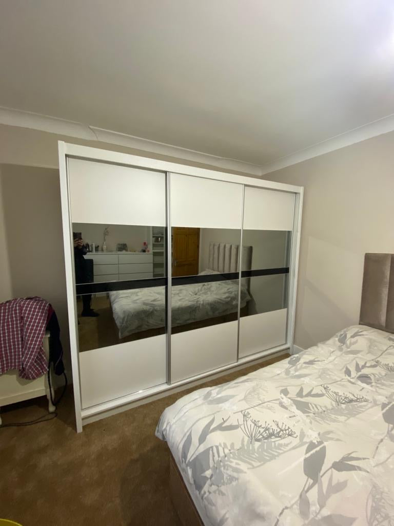 250cm Virginia Sliding Door Wardrobe (White or Grey)