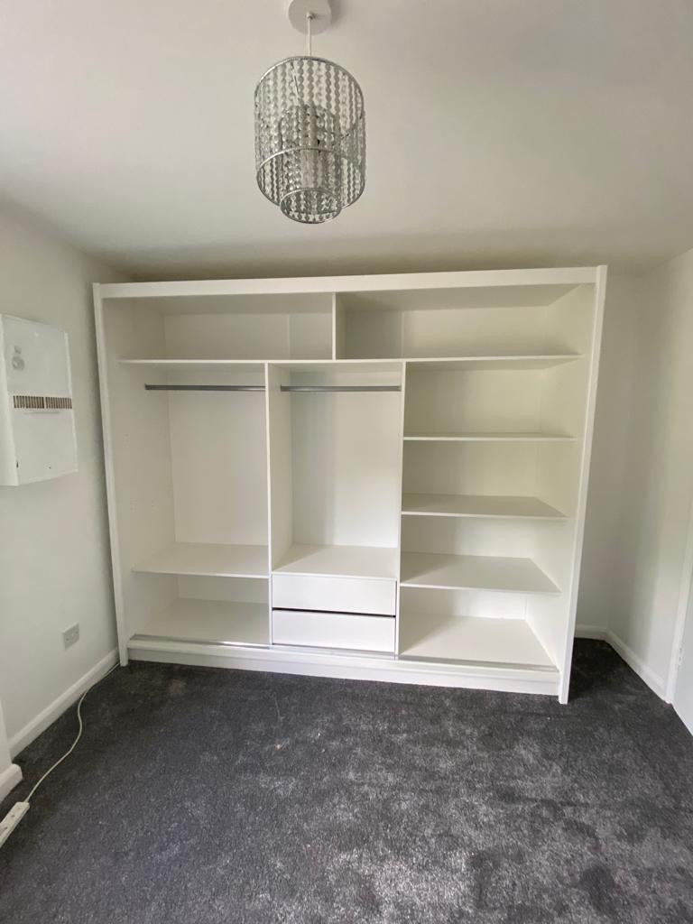 250cm Manhattan Sliding Door Wardrobe (Available in White, Grey or Black)