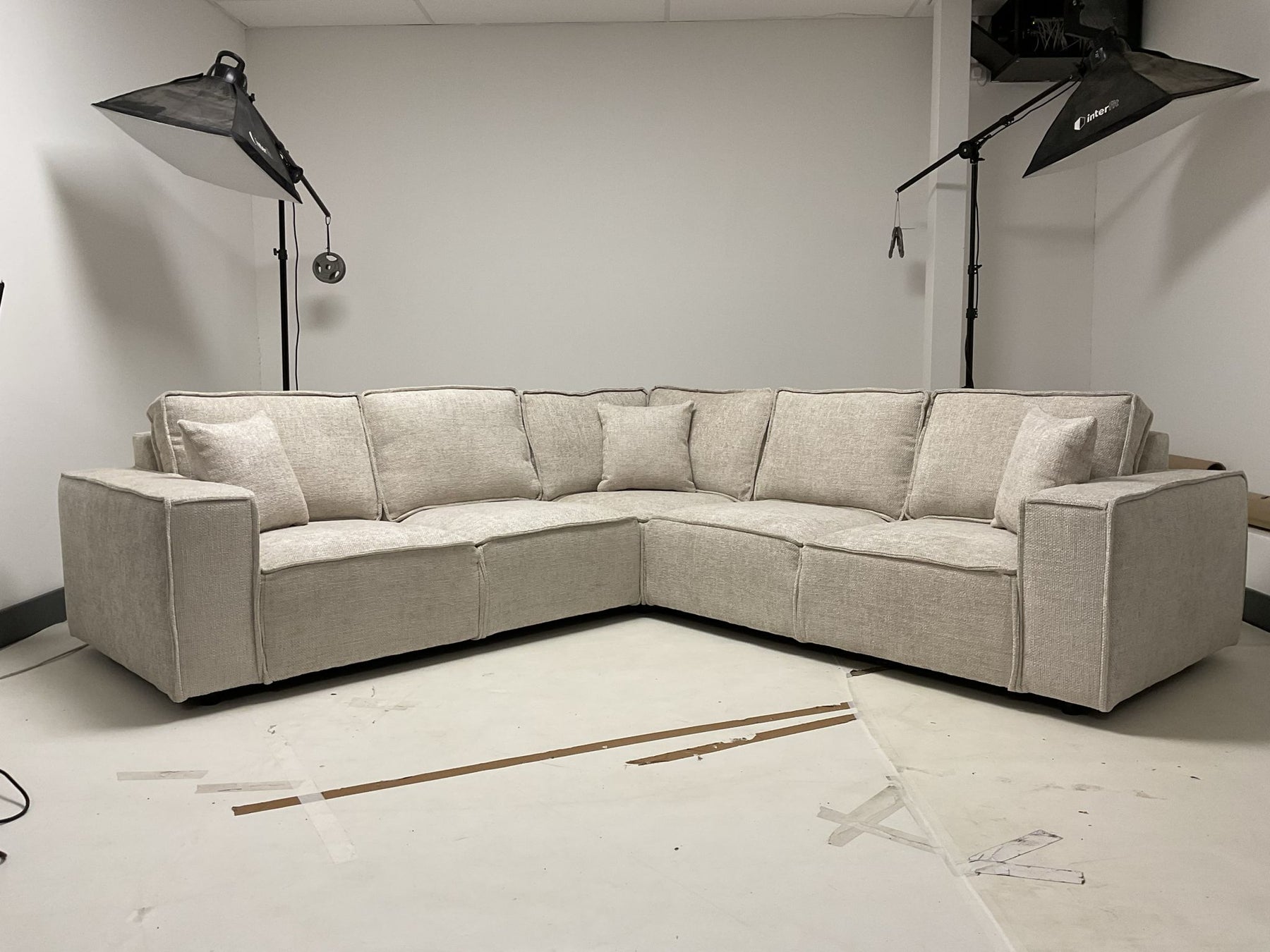 Victoria Corner Sofa (Available in Enzo Beige or Grey)
