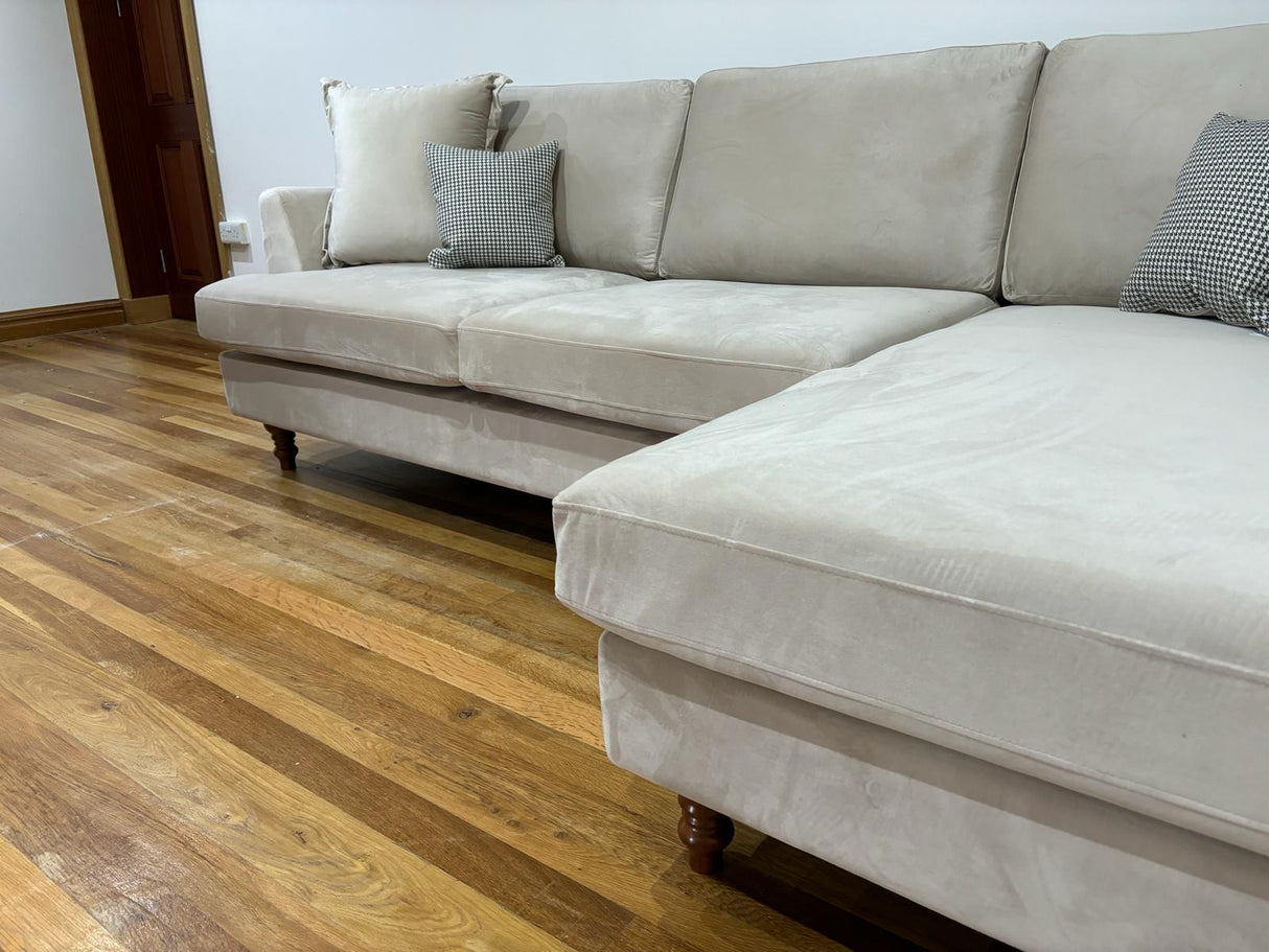 Napoli Chaise Corner Sofa (Available in Plush Velvet Black, Grey or Beige)