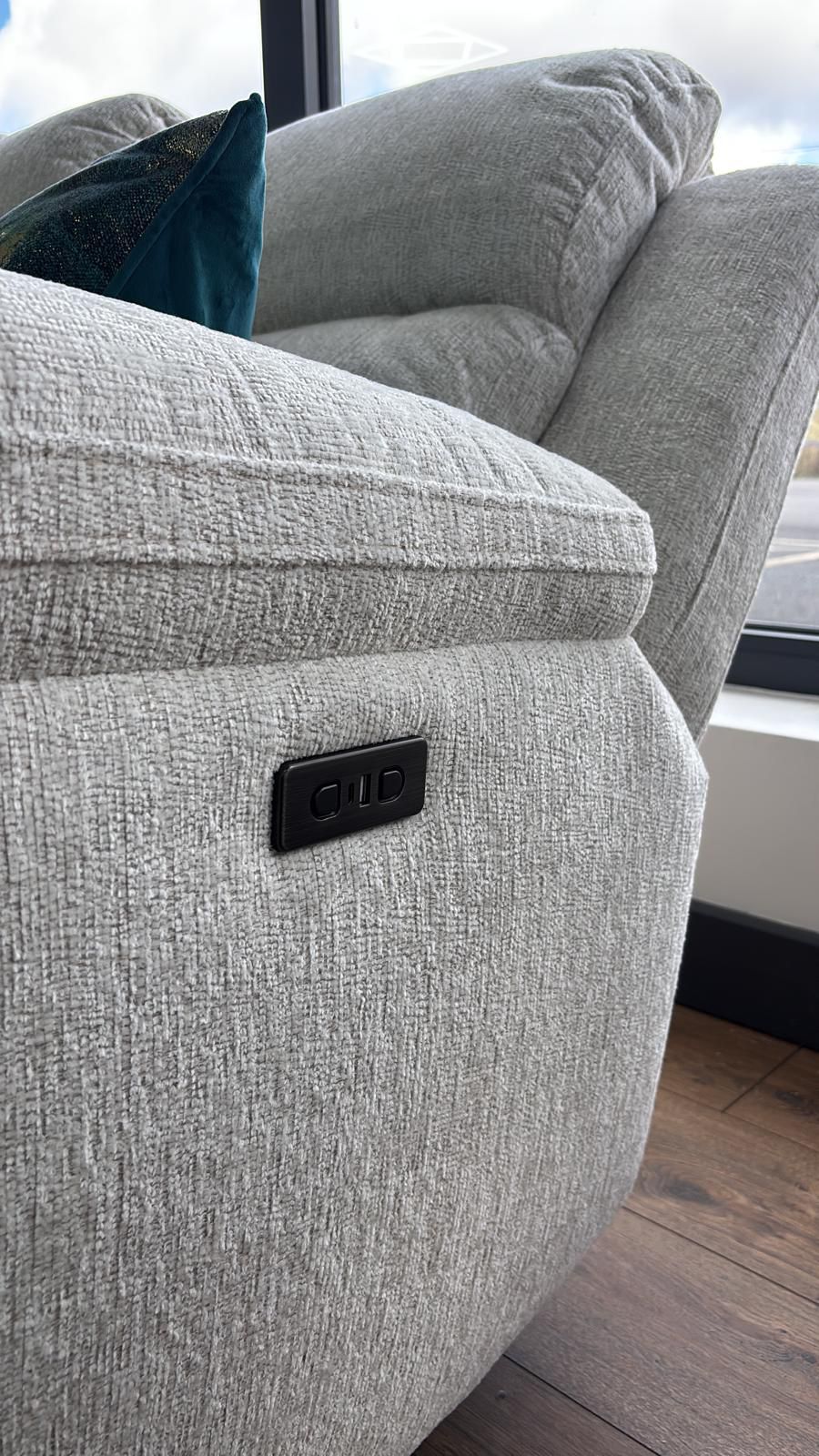 Gemma Electric Recliner Corner Sofa (Available in Beige or Grey)