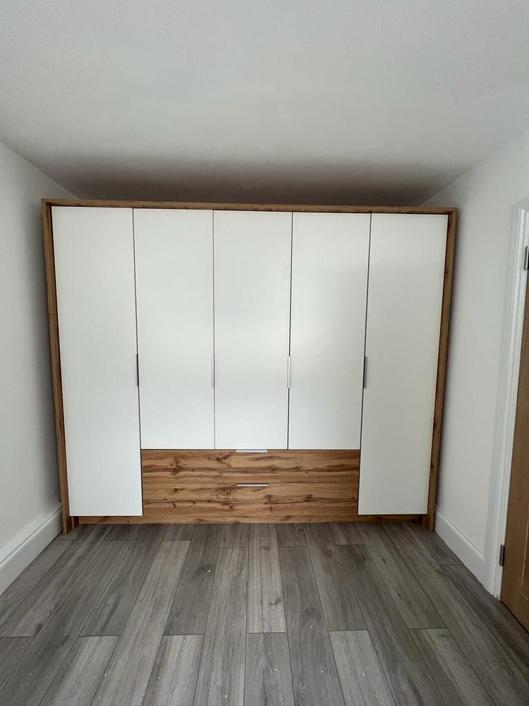 255cm Vancouver Hinged Door Wardrobe in Oak/White