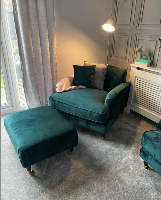 Jasper Plush Velvet Sofa in Green